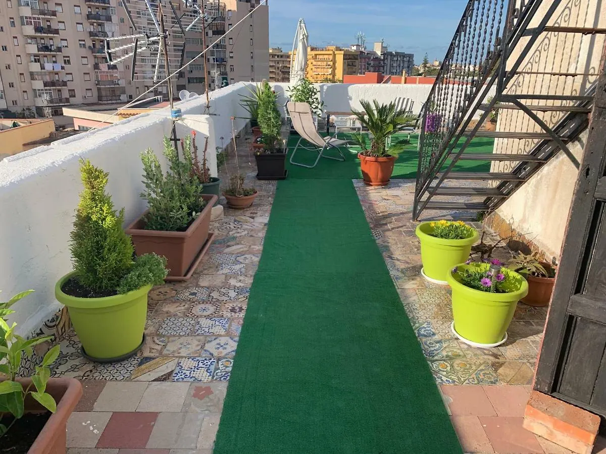 B&B Camelot Palermo 3*,
