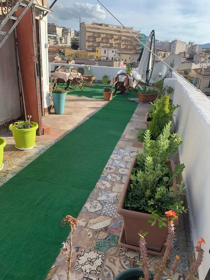 B&B Camelot Palermo 3*,
